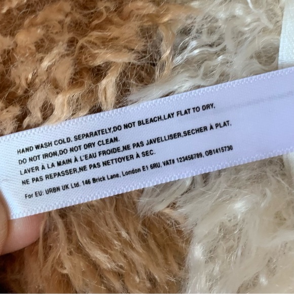 Anthropologie Faux Fur Fluffy Colorblock Scarf - Picture 9 of 14